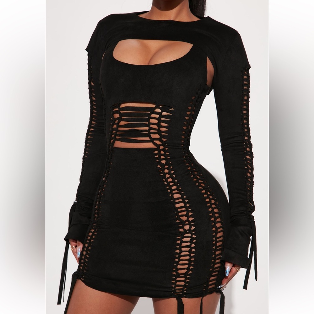 Fashion Nova Yovanna Mini dress -black